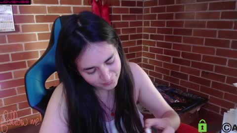 Snapshot of princesa_leia_zathur chatting on March 10, 2025, 4:57 pm Leia online show from March 10, 2025, 4:57 pm
