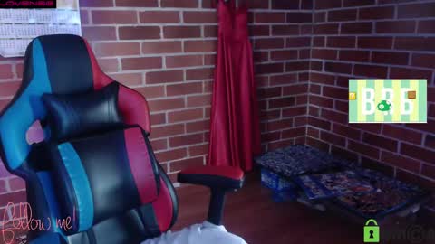 Snapshot of princesa_leia_zathur chatting on March 12, 2025, 1:30 pm Leia online show from March 12, 2025, 1:30 pm