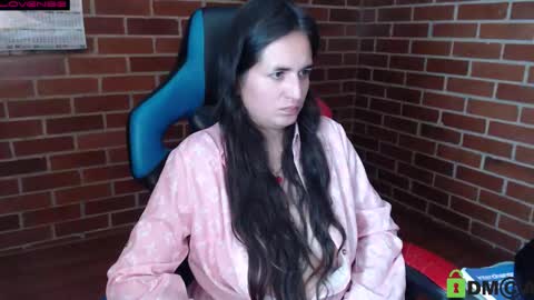 Snapshot of princesa_leia_zathur chatting on September 15, 2025, 1:16 am Leia online show from September 15, 2025, 1:16 am