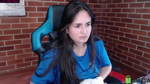 Snapshot of princesa_leia_zathur chatting on September 17, 2025, 8:21 pm Leia online show from September 17, 2025, 8:21 pm