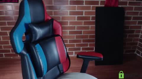 Snapshot of princesa_leia_zathur chatting on October 15, 2025, 5:13 pm Leia online show from October 15, 2025, 5:13 pm