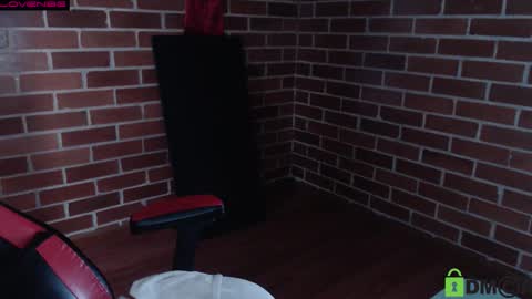 Snapshot of princesa_leia_zathur chatting on November 4, 2025, 11:31 am Leia online show from November 4, 2025, 11:31 am