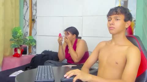 PrincesANDdark online show from January 5, 2026, 7:17 pm