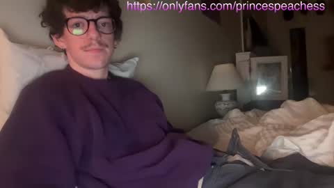 Peaches online show from October 12, 2025, 11:26 pm