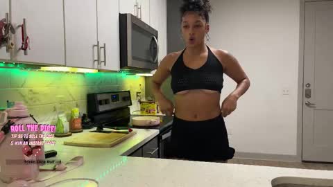 Snapshot of princess_cece chatting on October 22, 2025, 1:06 am Cece NEXT LIVESTREAM -- DEC. 4th 7 PM CST online show from October 22, 2025, 1:06 am