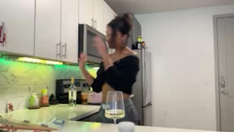 Snapshot of princess_cece chatting on November 5, 2025, 7:25 pm Cece NEXT LIVESTREAM -- DEC. 4th 7 PM CST online show from November 5, 2025, 7:25 pm