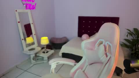 Snapshot of princess_foxxxy1 chatting on September 21, 2025, 8:43 pm Paula Princess online show from September 21, 2025, 8:43 pm