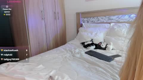 princessammy1 online show from April 28, 2026, 2:27 am