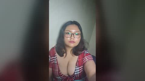 Lily Rosie online show from June 24, 2026, 9:08 am