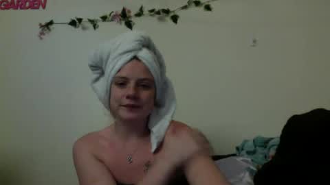 Snapshot of princesssnowflk84 chatting on June 22, 2026, 6:38 pm princesssnowflk84 online show from June 22, 2026, 6:38 pm