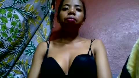 Snapshot of prisca880319 chatting on June 15, 2026, 1:02 pm prisca880319 online show from June 15, 2026, 1:02 pm