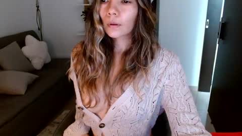 Marcela online show from May 13, 2026, 8:38 pm