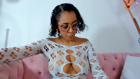 priscilacooper online show from July 22, 2026, 1:03 pm