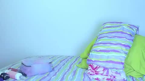 Snapshot of priscilasmiith25 chatting on February 17, 2025, 7:10 pm PriscilaSmiith online show from February 17, 2025, 7:10 pm