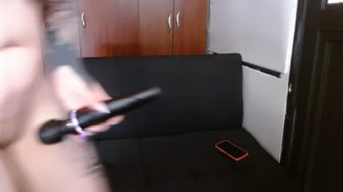 prismm_ online show from November 20, 2025, 1:33 pm