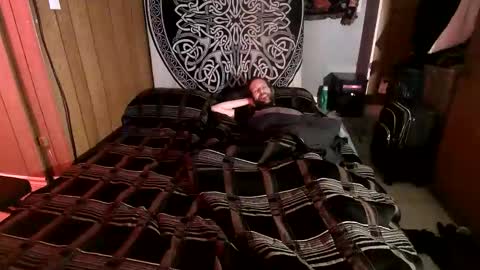 prnstr_ online show from April 22, 2026, 8:28 am