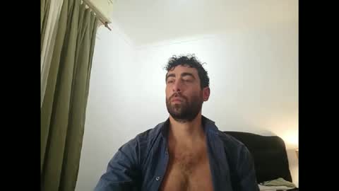 Snapshot of prof_sq36 chatting on May 30, 2026, 11:35 pm Martin online show from May 30, 2026, 11:35 pm