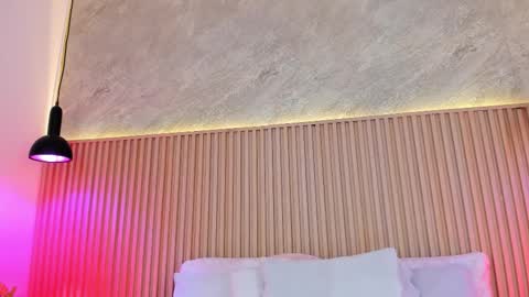 Profana Red online show from March 5, 2026, 2:46 pm