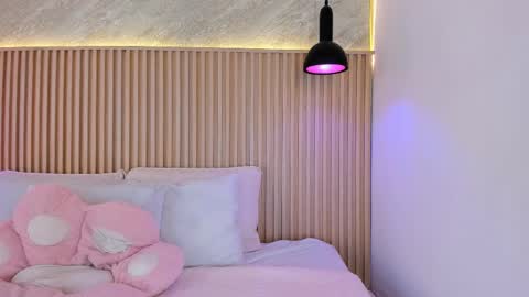 Profana Red online show from March 12, 2026, 1:50 pm