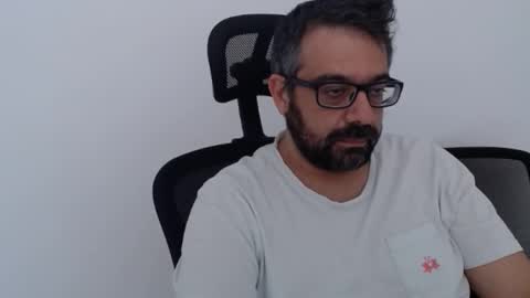 Snapshot of professional_manbd chatting on January 14, 2025, 4:40 pm Professional manBD online show from January 14, 2025, 4:40 pm