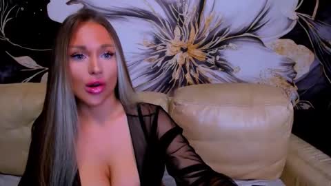 Snapshot of project_barbara chatting on October 29, 2025, 9:55 am Barbara online show from October 29, 2025, 9:55 am