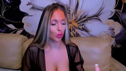 Snapshot of project_barbara chatting on November 7, 2025, 2:50 pm Barbara online show from November 7, 2025, 2:50 pm