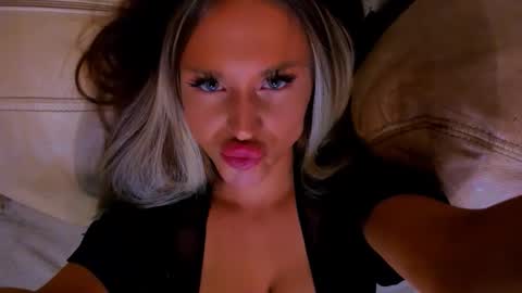 Snapshot of project_barbara chatting on January 12, 2026, 9:58 am Barbara online show from January 12, 2026, 9:58 am