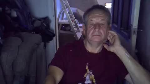 Snapshot of projectorepson chatting on October 21, 2025, 5:02 pm projectorepson online show from October 21, 2025, 5:02 pm