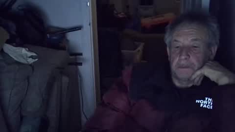 projectorepson online show from December 22, 2025, 8:06 pm