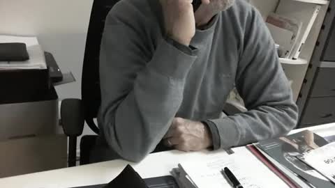 mature hairy guy online show from April 8, 2026, 4:18 pm