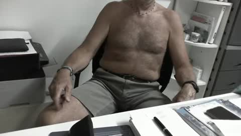 mature hairy guy online show from August 5, 2026, 4:54 pm