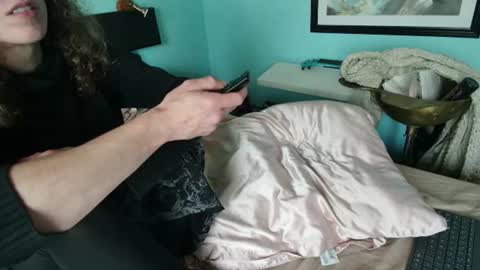 prxscillia_tx online show from June 12, 2026, 4:17 pm