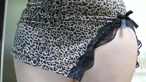 Snapshot of pryncess_sweety chatting on June 28, 2026, 11:05 am Pryncess sweety online show from June 28, 2026, 11:05 am
