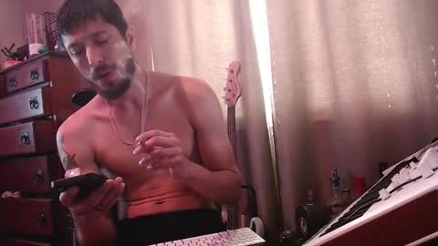 Snapshot of psilocipher chatting on October 16, 2025, 3:02 pm Sk8wave online show from October 16, 2025, 3:02 pm