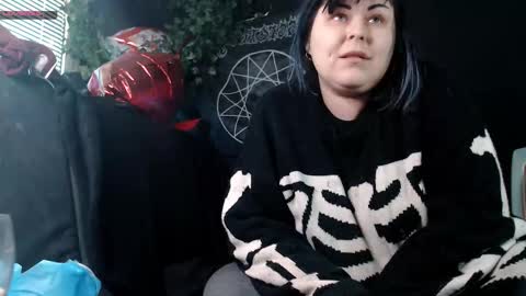 Snapshot of psychobitch69 chatting on February 26, 2026, 10:03 am OlivePsy online show from February 26, 2026, 10:03 am