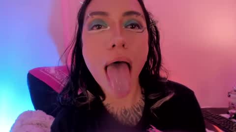 Snapshot of psychodoll_11 chatting on May 30, 2026, 3:36 am psycodoll online show from May 30, 2026, 3:36 am