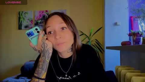 Snapshot of psyheya chatting on September 14, 2025, 9:52 am LUCY ----- online show from September 14, 2025, 9:52 am