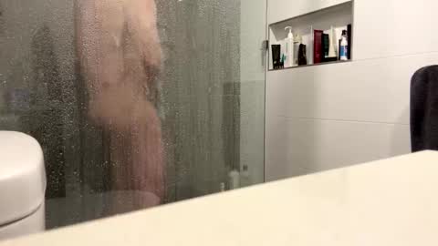 Snapshot of puffiest chatting on January 16, 2025, 10:12 pm puffiest online show from January 16, 2025, 10:12 pm