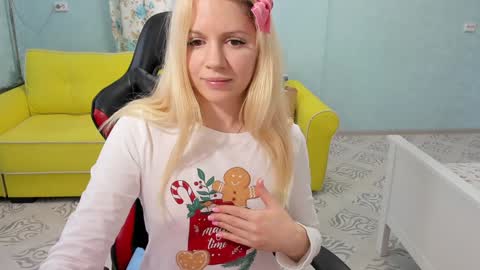 Snapshot of puma4ka chatting on January 2, 2025, 5:24 am Victoria online show from January 2, 2025, 5:24 am