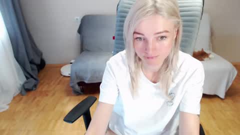Snapshot of puma_ma chatting on April 20, 2026, 6:38 am Polly online show from April 20, 2026, 6:38 am