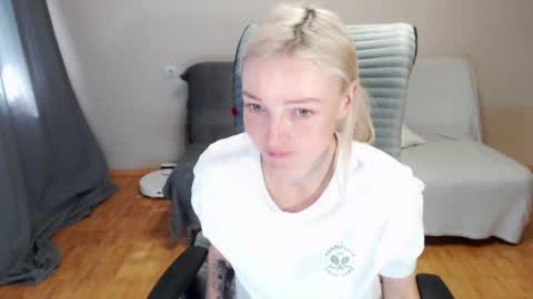 Snapshot of puma_ma chatting on May 8, 2026, 6:08 am Polly online show from May 8, 2026, 6:08 am