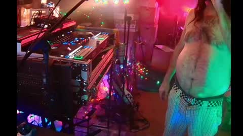 punkrunr083 online show from June 2, 2026, 7:43 am