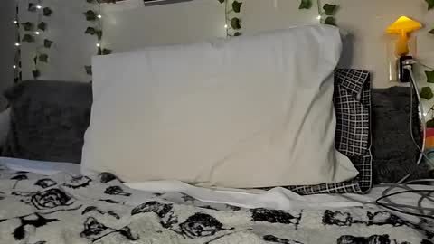 Rhys online show from February 2, 2025, 10:06 pm