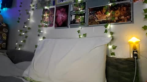 Rhys online show from February 15, 2025, 6:44 am