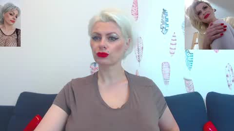 Snapshot of pure_seduce_wow chatting on June 11, 2026, 2:53 am Goldie online show from June 11, 2026, 2:53 am