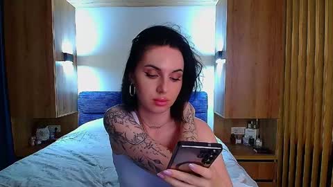 Julia online show from June 2, 2026, 5:15 pm