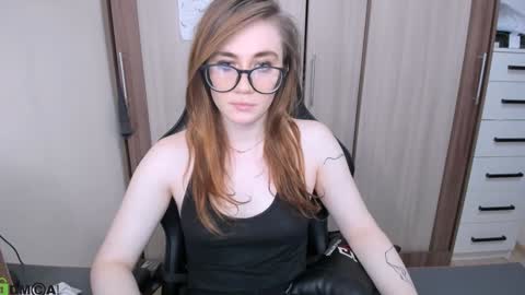 Snapshot of pureheartt chatting on December 25, 2024, 2:34 pm I am Mila online show from December 25, 2024, 2:34 pm