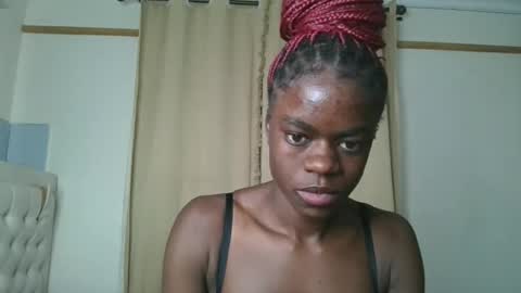 purple_honey1 online show from March 25, 2026, 3:07 pm