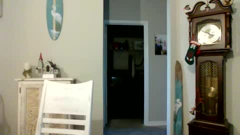 Snapshot of purpleshroom chatting on December 3, 2024, 8:50 pm purpleshroom online show from December 3, 2024, 8:50 pm