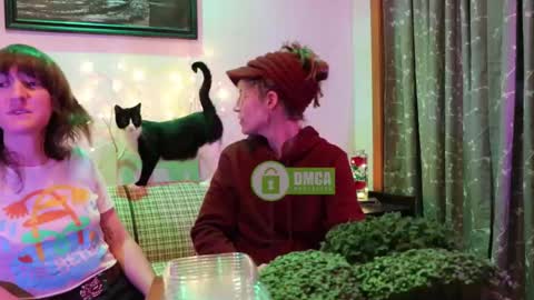 purrin pussies online show from December 17, 2025, 2:06 am